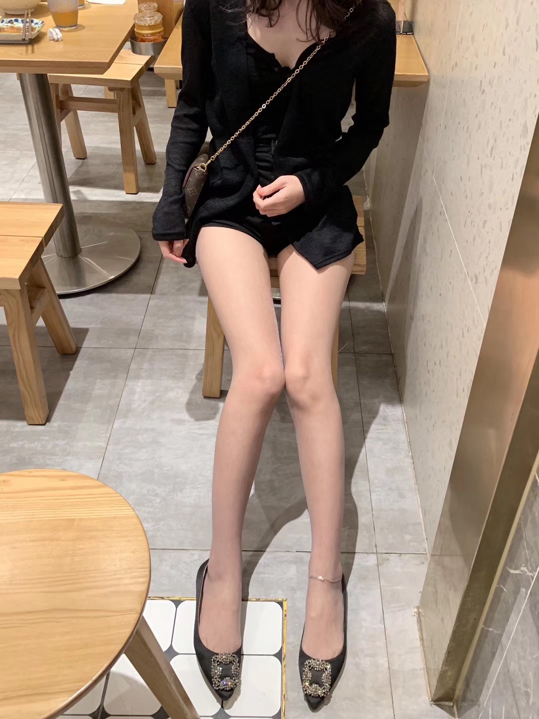 小吃店遇肉丝美妇