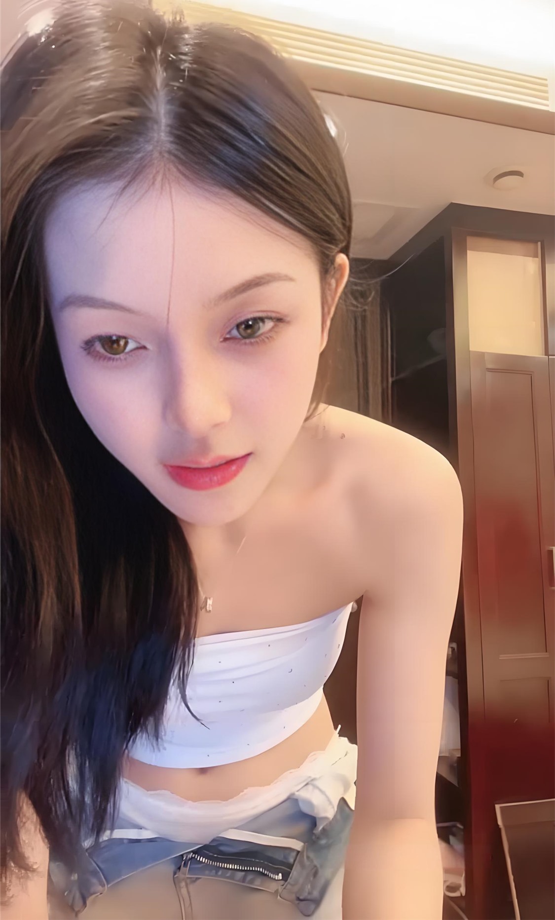 明星见了退避三舍【恨你哟】女神被无套内射【2V/3.19GB/百度盘】